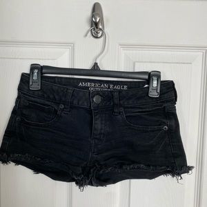 Denim shorts 🖤